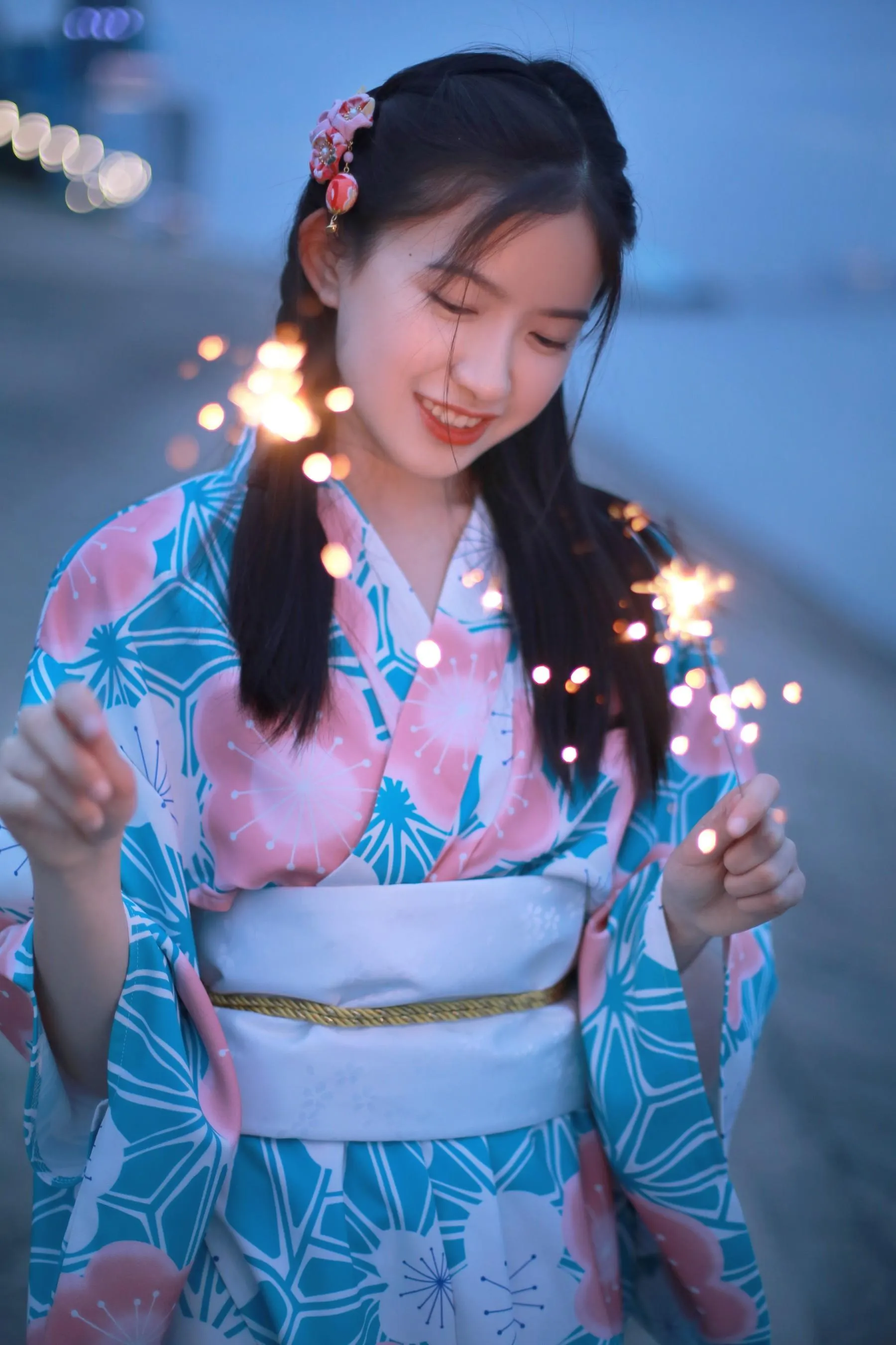 [艺图语] 2022.06.06 花火 小草草呀 [22P]插图1